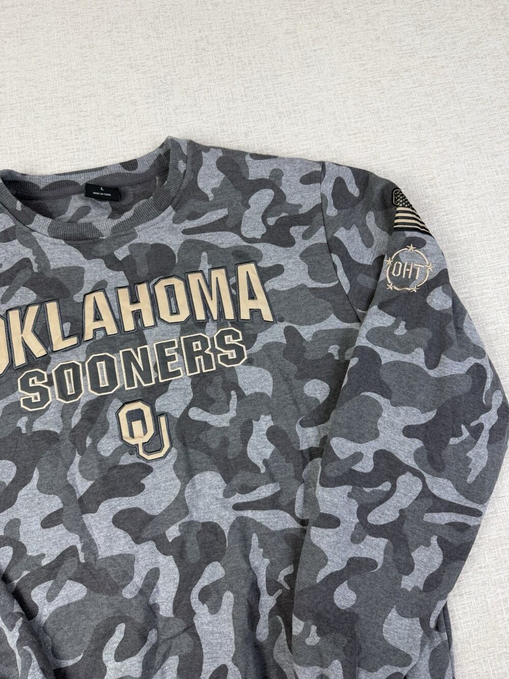 Colosseum Oklahoma Sooners OU Camo Military Crewneck Sweatshirt Mens Large